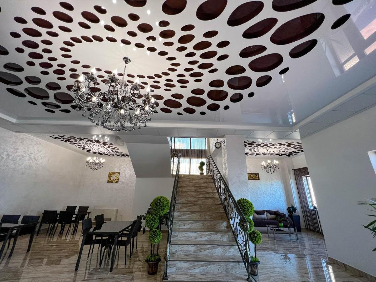 Motel Infinit Târgu Jiu Екстериор снимка