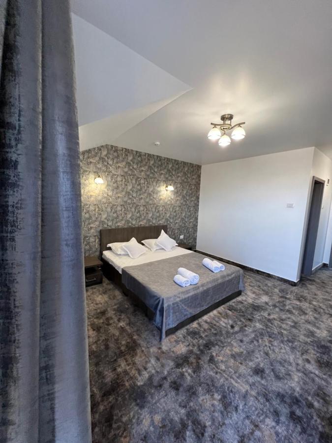Motel Infinit Târgu Jiu Екстериор снимка