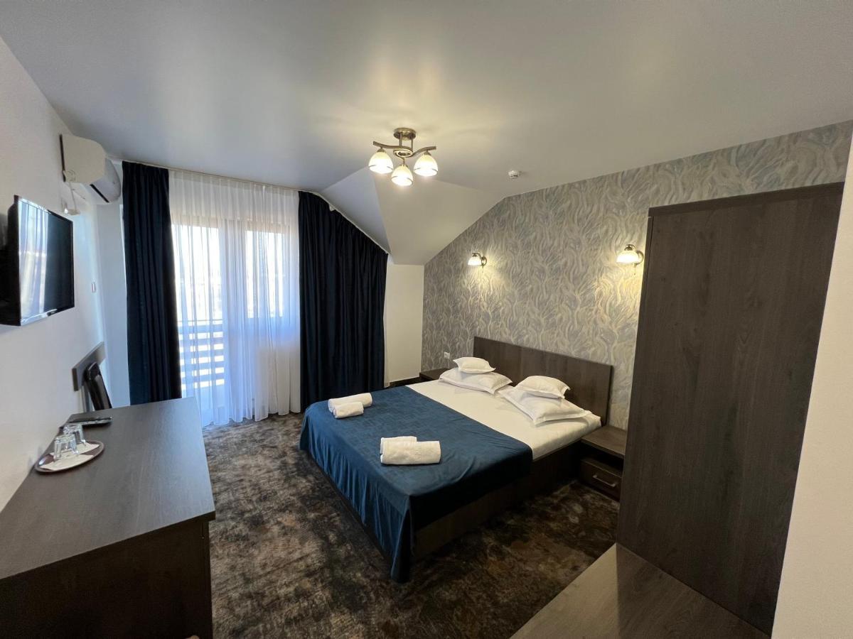 Motel Infinit Târgu Jiu Екстериор снимка