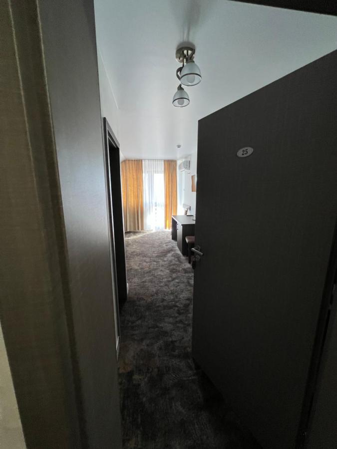 Motel Infinit Târgu Jiu Екстериор снимка