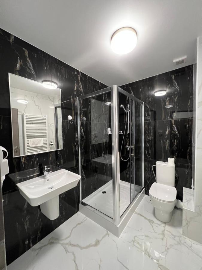 Motel Infinit Târgu Jiu Екстериор снимка