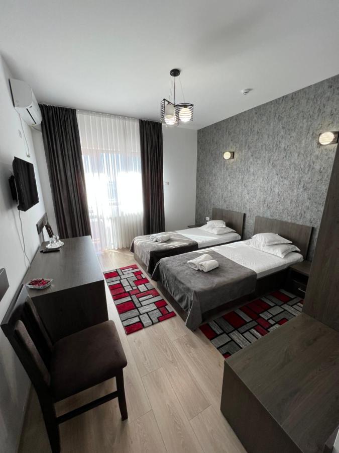 Motel Infinit Târgu Jiu Екстериор снимка