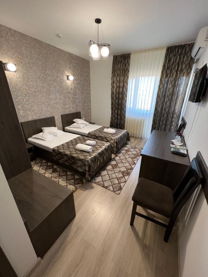 Motel Infinit Târgu Jiu Екстериор снимка