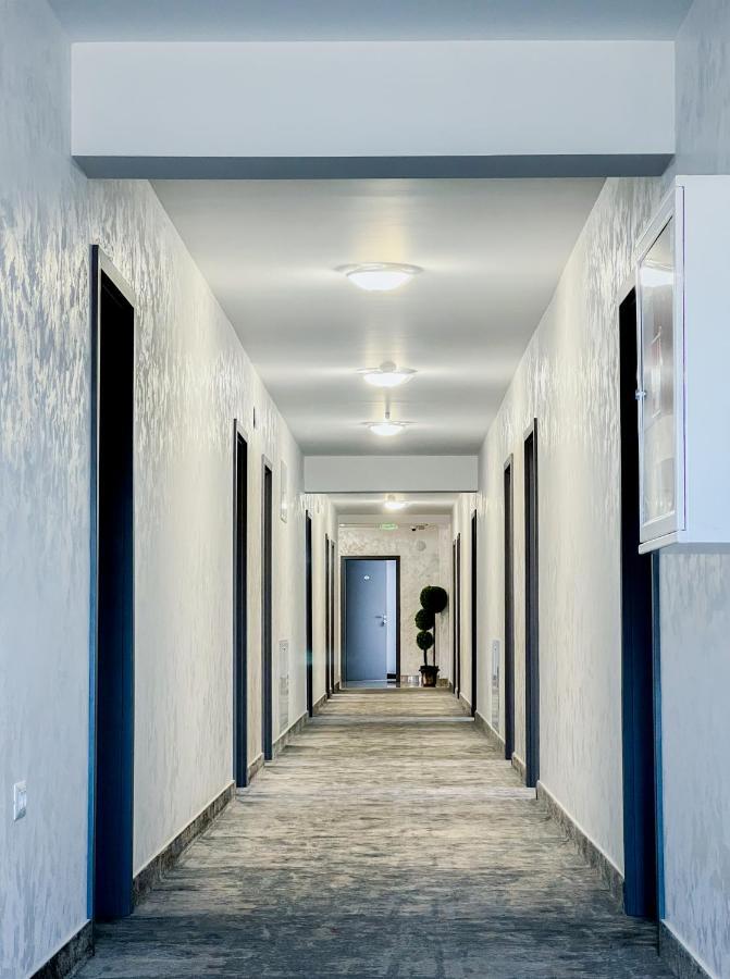 Motel Infinit Târgu Jiu Екстериор снимка