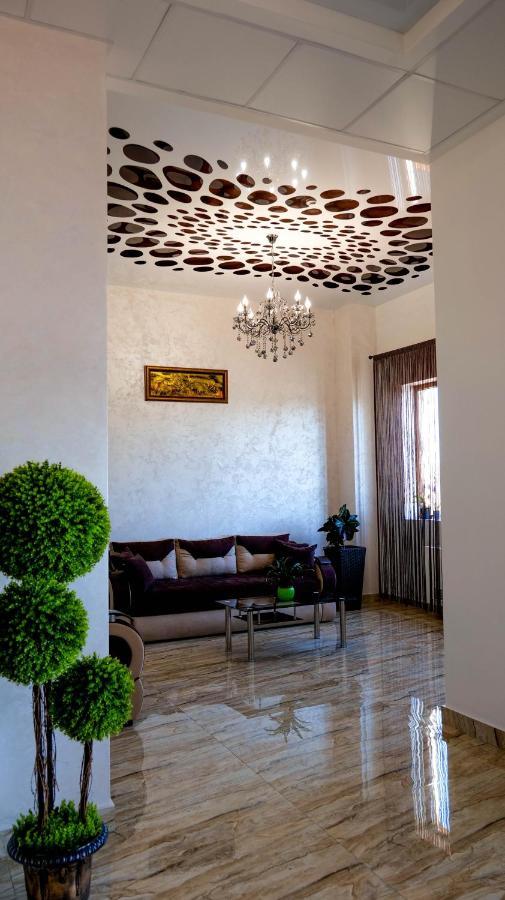 Motel Infinit Târgu Jiu Екстериор снимка