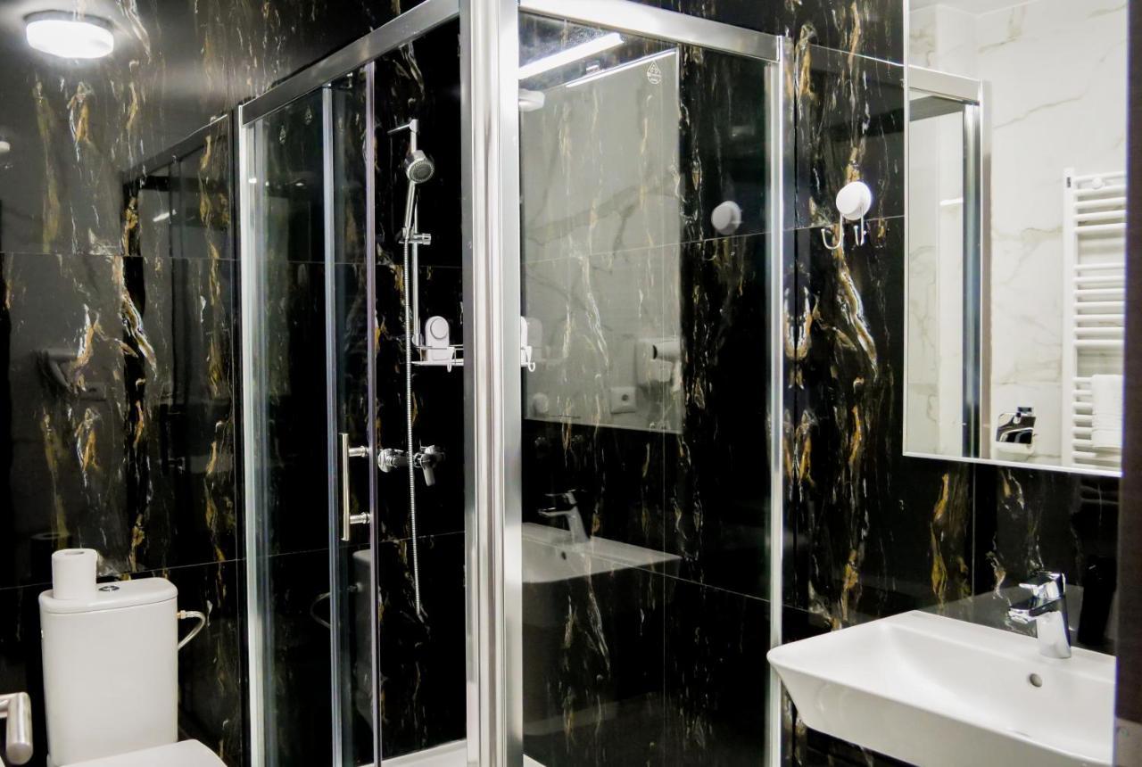 Motel Infinit Târgu Jiu Екстериор снимка