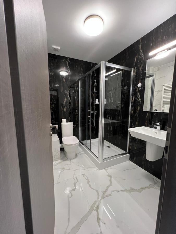 Motel Infinit Târgu Jiu Екстериор снимка
