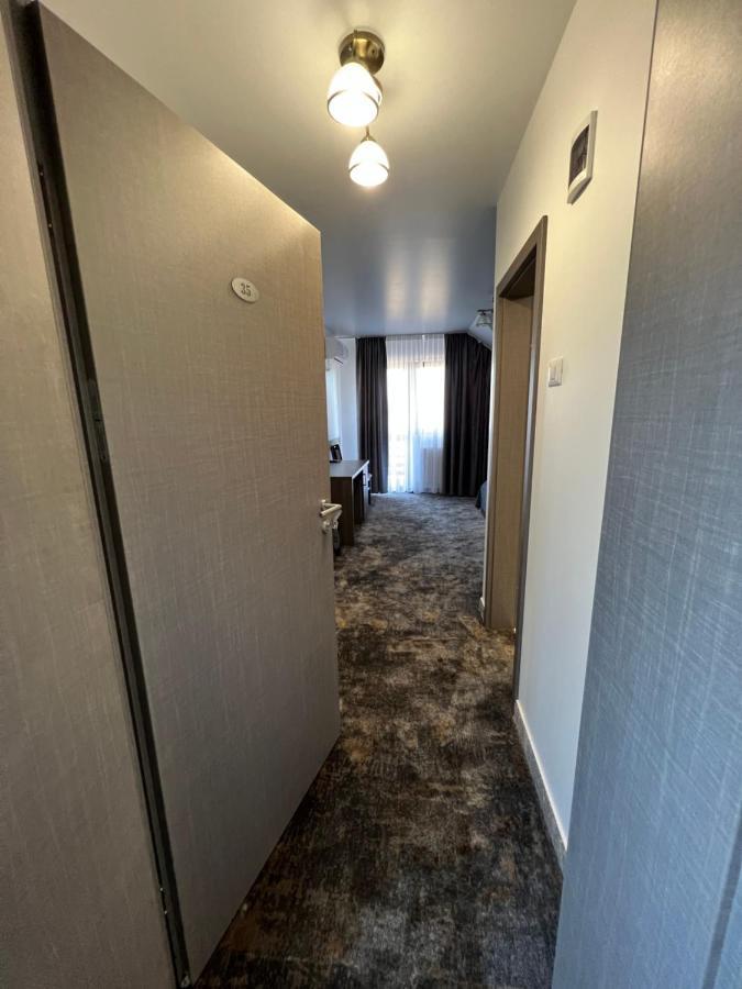 Motel Infinit Târgu Jiu Екстериор снимка
